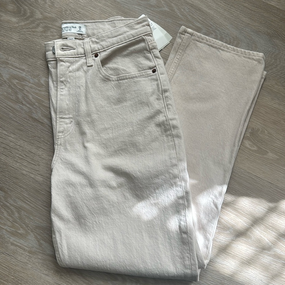 NWT Abercrombie 90s straight ultra high rise curve love
